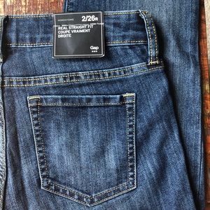 Women’s GAP straight leg blue jeans